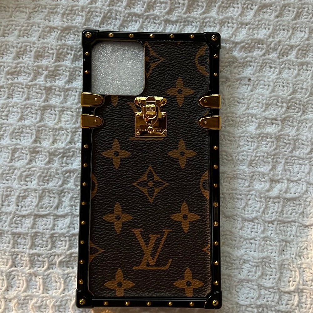 Luxury iPhone 11 phone case. New